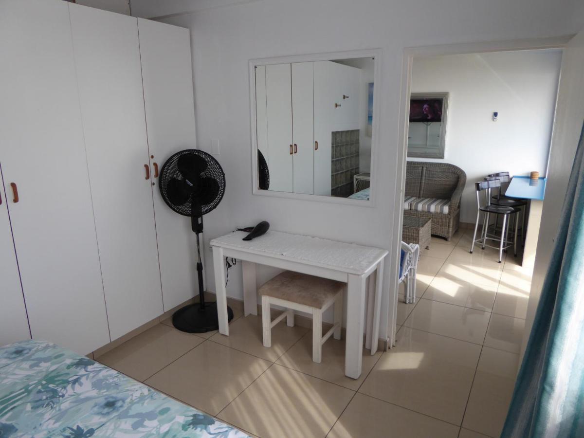 Seaview Apartment Amanzimtoti Εξωτερικό φωτογραφία